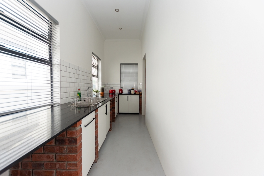 3 Bedroom Property for Sale in Britannia Bay Western Cape